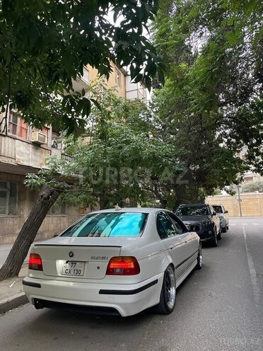 BMW 525 2002, 383,750 km - 2.5 l - Bakı