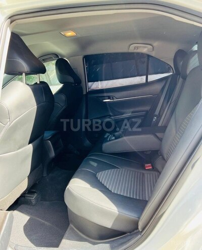 Toyota Camry-7