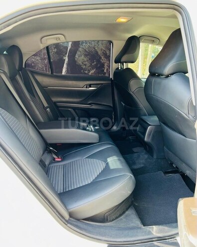 Toyota Camry-8