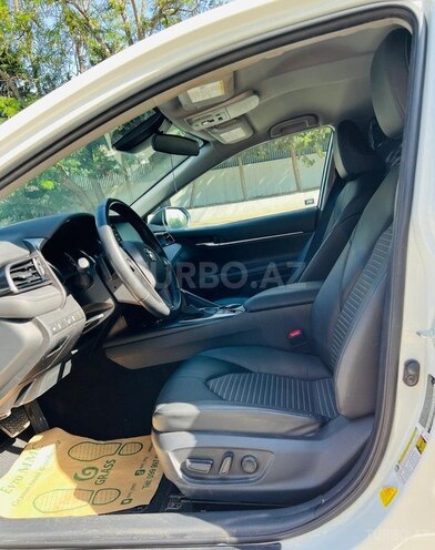 Toyota Camry-10