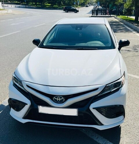 Toyota Camry-15