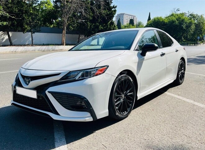 Toyota Camry-16