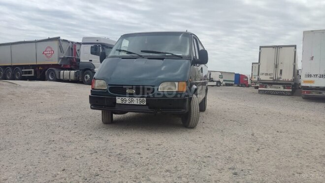 Ford Transit-1