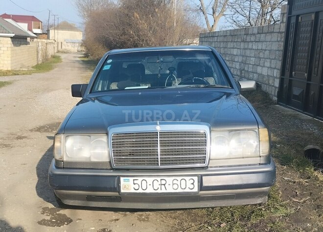 Mercedes E 220 d 1990, 641,680 km - 2.2 l - Xaçmaz