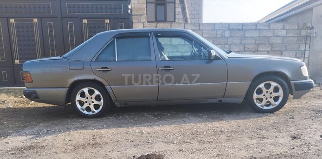 Mercedes E 220 d 1990, 641,680 km - 2.2 l - Xaçmaz