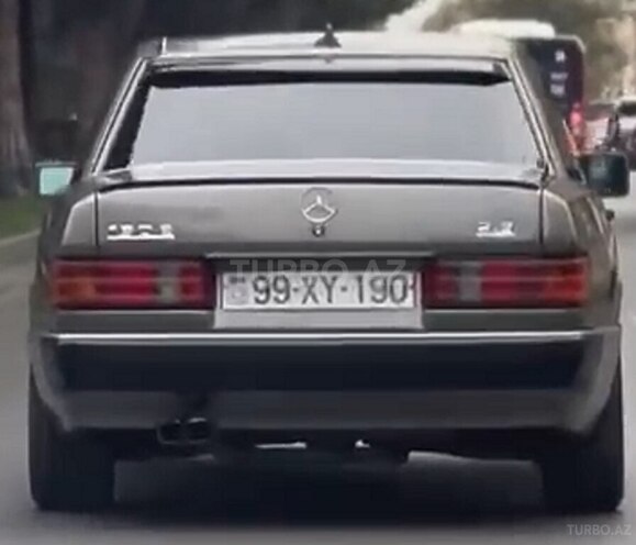 Mercedes 190 1990, 293,698 km - 2.3 л - Bakı