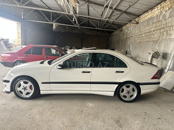 Mercedes C 230 2005, 256,000 km - 2.3 l - Bakı