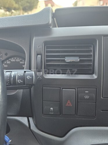 Ford Transit-18