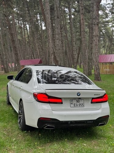 BMW 530-12