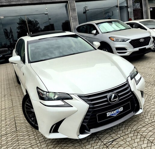 Lexus GS 200t-1