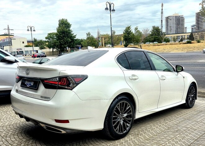 Lexus GS 200t-8