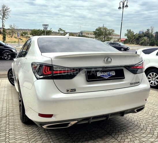 Lexus GS 200t-11