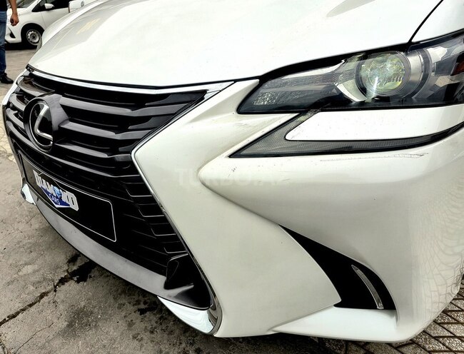 Lexus GS 200t-18