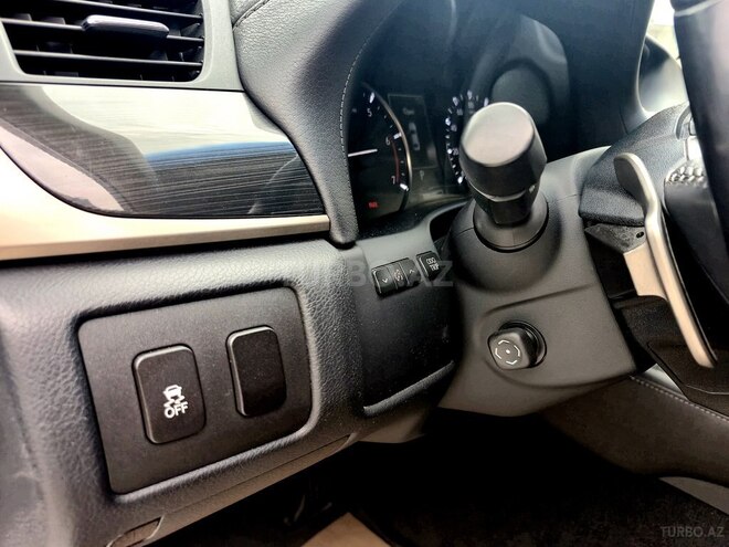 Lexus GS 200t-28