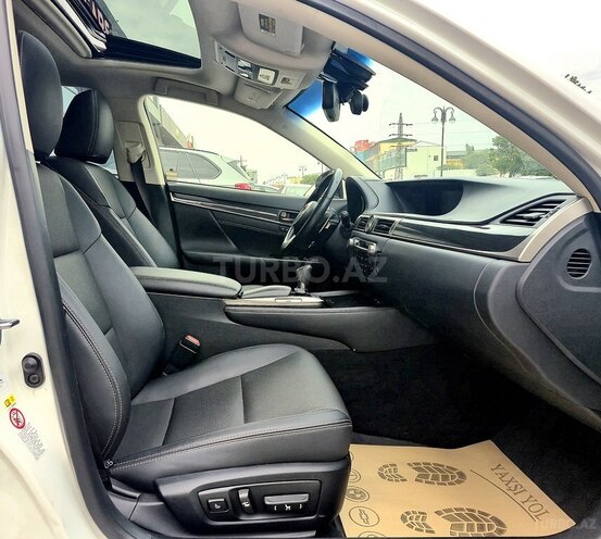 Lexus GS 200t-22