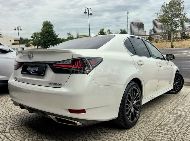 Lexus GS 200t-9