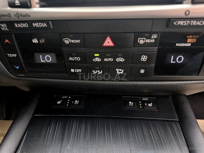 Lexus GS 200t-31