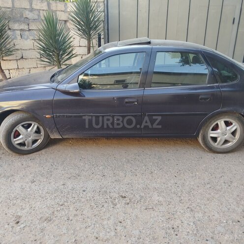 Opel Vectra 1996, 287,500 km - 2.0 l - Bakı