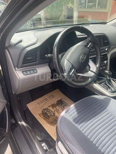 Hyundai Elantra 2019, 65,178 km - 2.0 l - Bakı