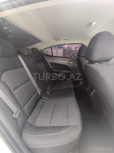 Hyundai Elantra 2017, 261 km - 2.0 l - Bakı