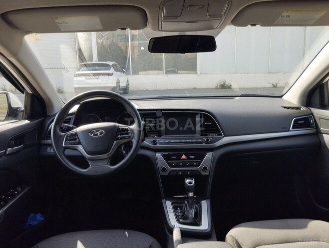 Hyundai Elantra 2017, 261 km - 2.0 l - Bakı