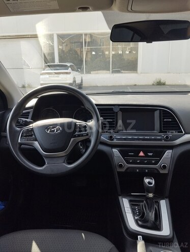 Hyundai Elantra 2017, 261 km - 2.0 l - Bakı