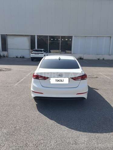 Hyundai Elantra 2017, 261 km - 2.0 l - Bakı