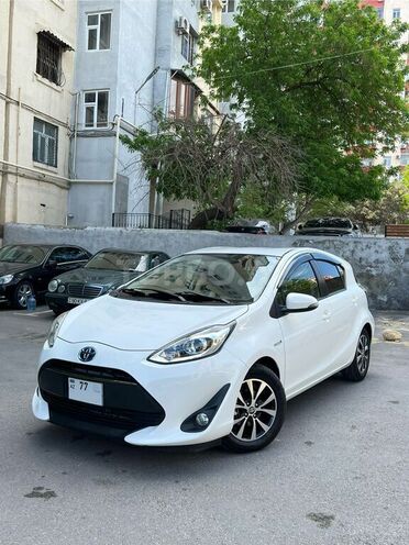 Toyota Aqua 2017, 160,000 km - 1.5 l - Bakı
