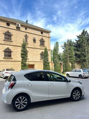 Toyota Aqua 2017, 160,000 km - 1.5 l - Bakı