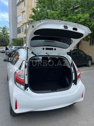 Toyota Aqua 2017, 160,000 km - 1.5 l - Bakı