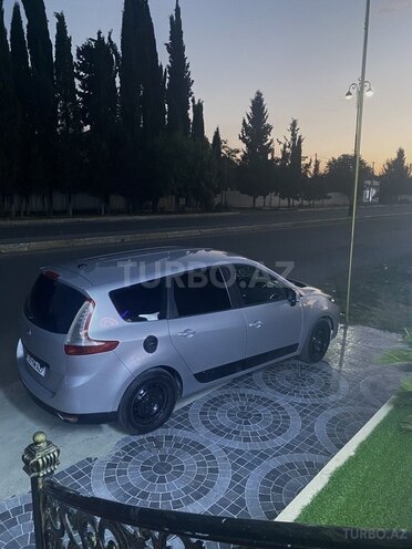 Renault Grand Scenic 2009, 344,584 km - 1.5 l - Tovuz