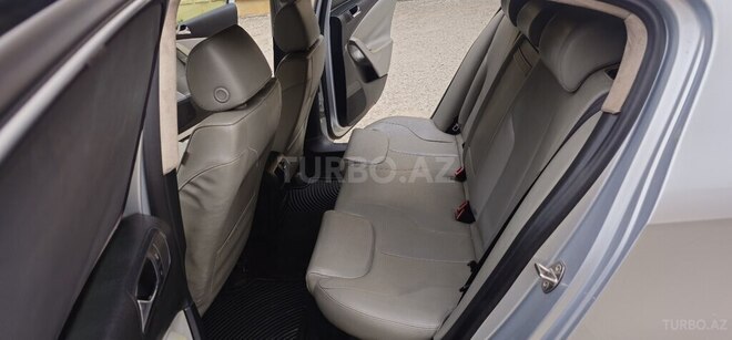 Volkswagen Passat 2006, 321,869 km - 2.0 л - Şamaxı