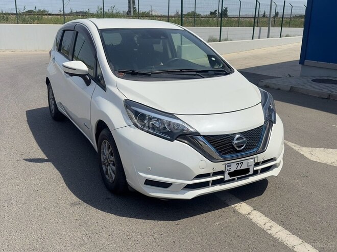 Nissan Note-5