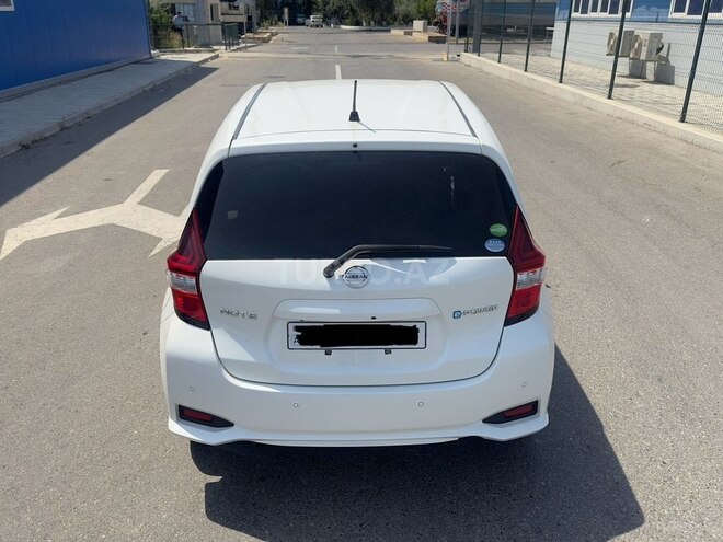 Nissan Note-6