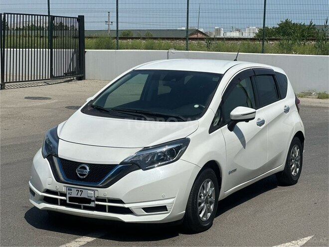 Nissan Note-9