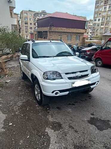 Chevrolet Niva 2014, 90,000 km - 1.7 l - Yardımlı