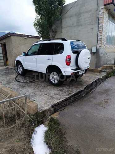 Chevrolet Niva 2014, 90,000 km - 1.7 l - Yardımlı