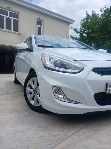 Hyundai Accent 2015, 207,962 km - 1.6 l - Sabirabad