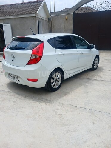 Hyundai Accent 2015, 207,962 km - 1.6 l - Sabirabad