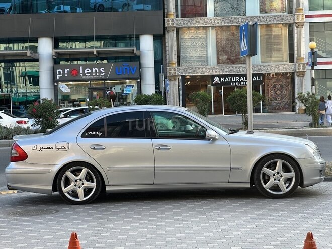 Mercedes E 270 2002, 410,000 km - 2.7 l - Bakı