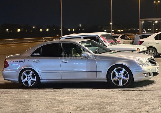Mercedes E 270 2002, 410,000 km - 2.7 l - Bakı