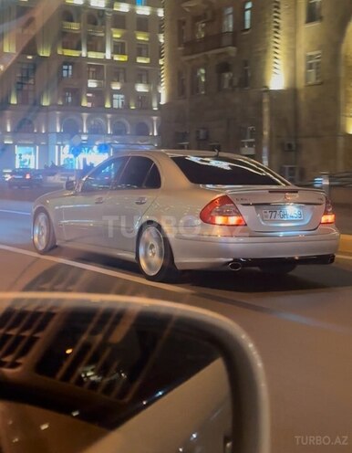 Mercedes E 270 2002, 410,000 km - 2.7 l - Bakı