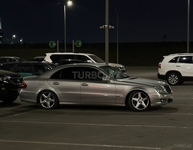 Mercedes E 270 2002, 410,000 km - 2.7 l - Bakı