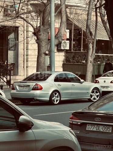 Mercedes E 270 2002, 410,000 km - 2.7 l - Bakı