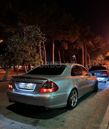 Mercedes E 270 2002, 410,000 km - 2.7 l - Bakı