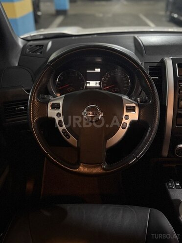 Nissan X-Trail-13