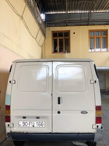 Ford Transit 2000, 284,000 km - 2.4 л - Gəncə