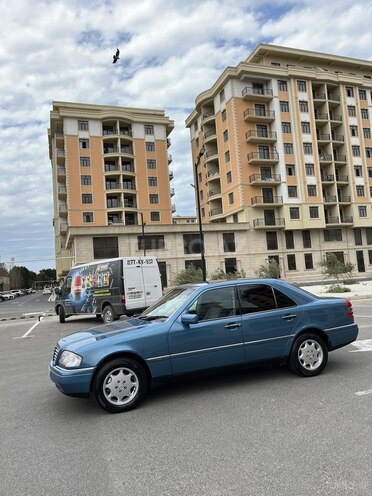 Mercedes C 200 1997, 420,000 km - 2.0 l - Sumqayıt