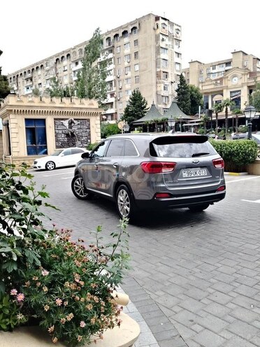 Kia Sorento-2