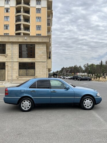 Mercedes C 200 1997, 420,000 km - 2.0 l - Sumqayıt